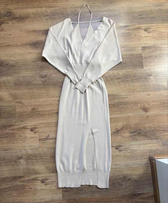 Długa sukienka z rozcięciem, rozmiar L, Mohito