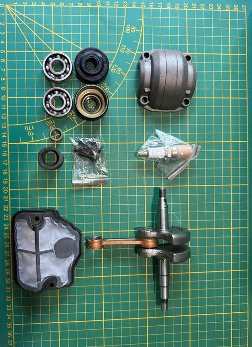 4× nowy zestaw części silnika do pilarki cylinder, wał, karter
