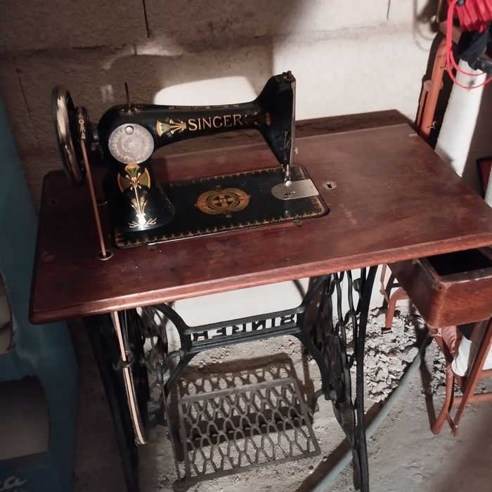 Máquina de costura Singer