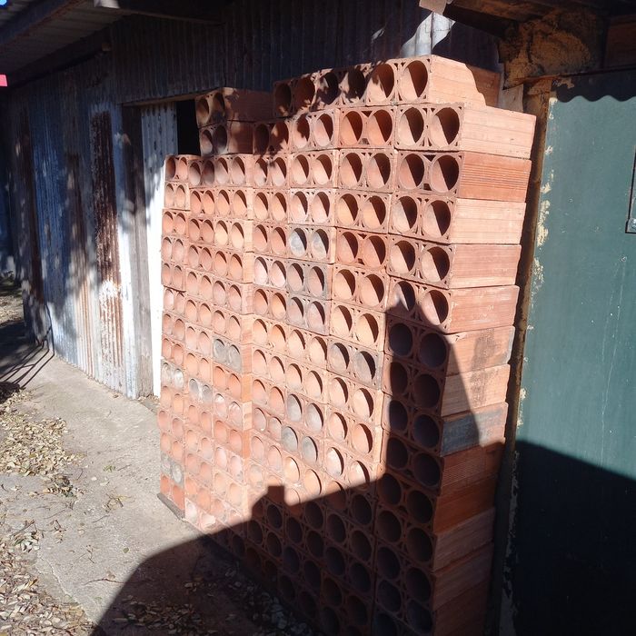 Garrafeira dupla redonda