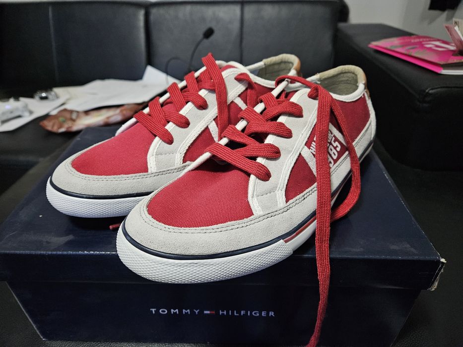 Hilfiger lato roz 43 wkł 27.5cm