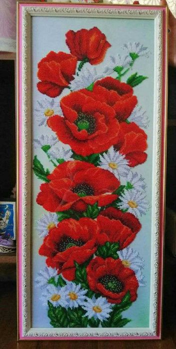 Картина вишита бісером "Маки"