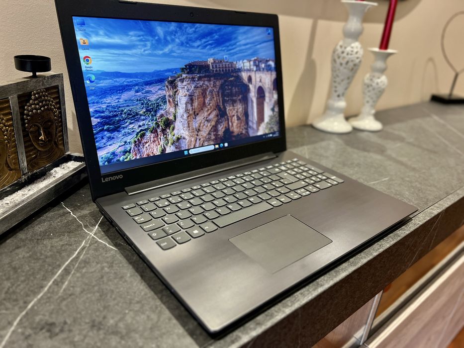 Lenovo Ideapad 330 I3-7020U/12Gb RAM/SSD 256Gb