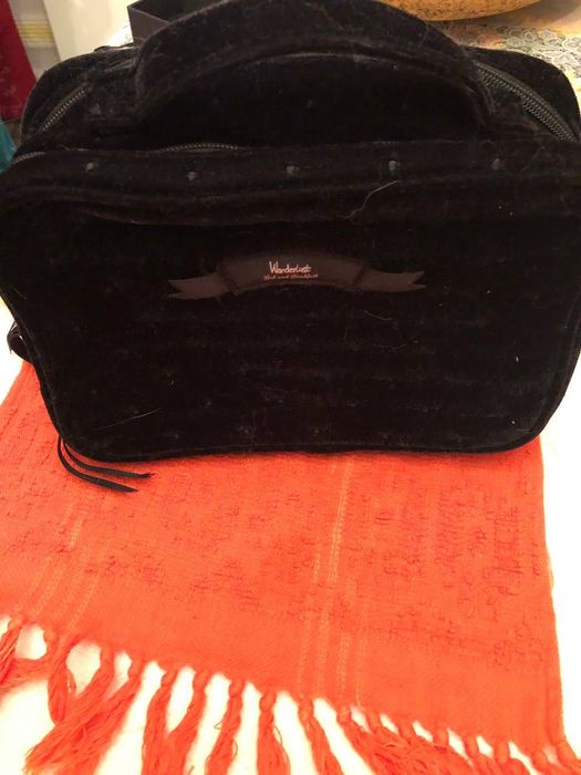 Продам срібні медальйони с позолотою