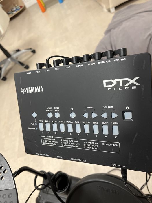 Zestaw perkusji Yamaha Electronic Drum Kit DTX402K