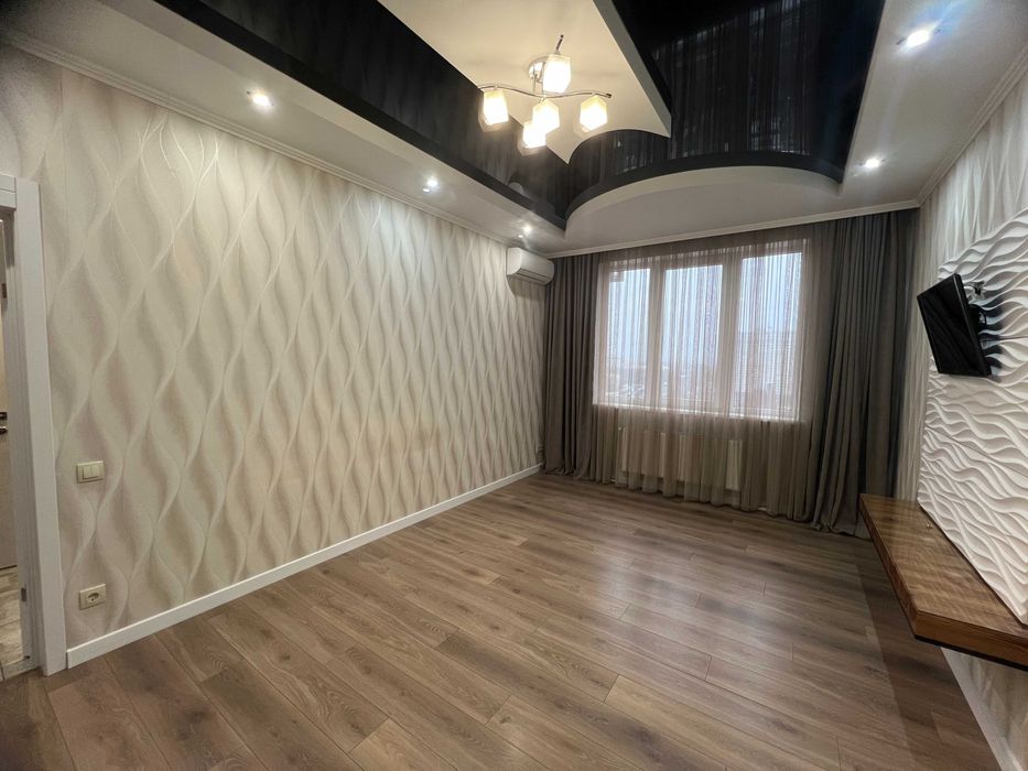 Квартира з ремонтом в сучасному ЖК в Приморського району