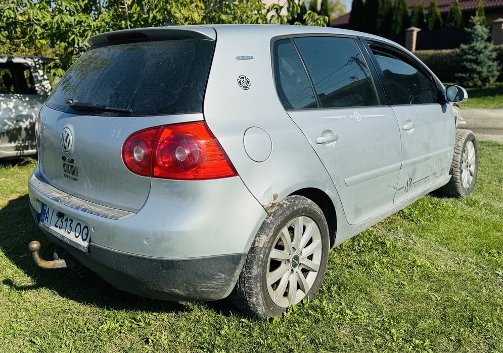 Продам Volkswagen Golf 5 2004 рік, 1.6 Бензин після ДТП!