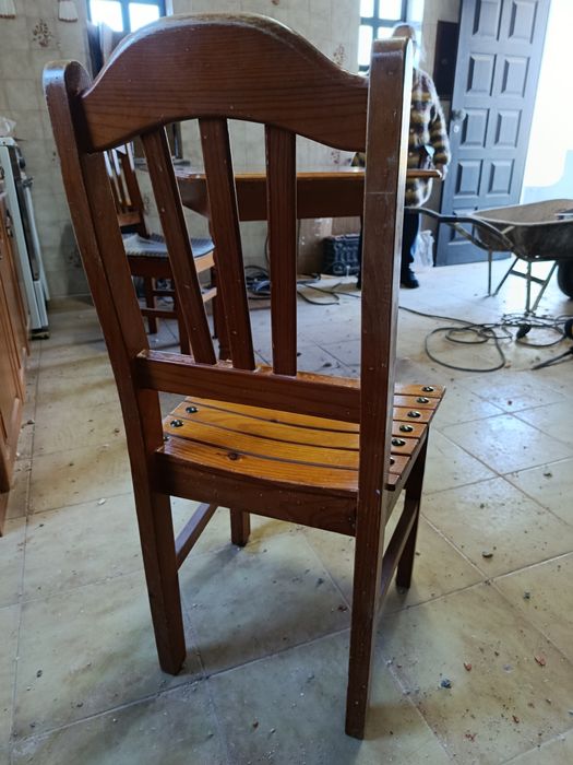 Conjunto mesa com 6 cadeiras