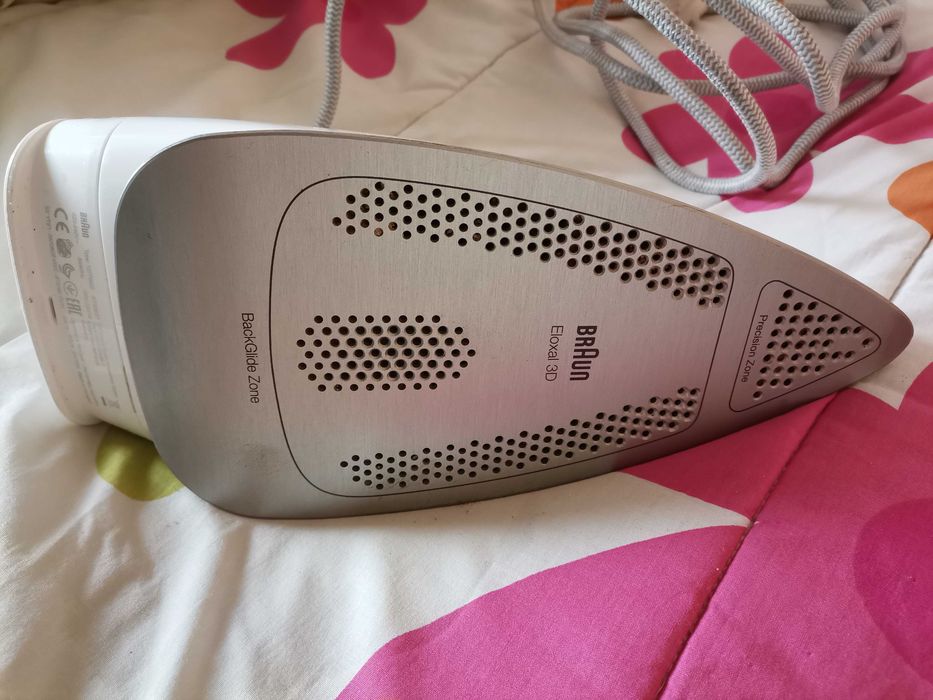 BRAUN Steam Iron423918841208524801