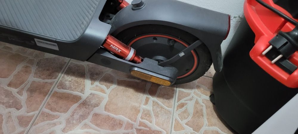 Trotinete Elétrica XIAOMI 5 Max (1000 W - Autonomia: 60 Km)