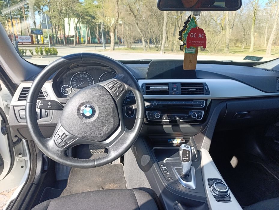 BMW 318  3 GT 2017 roku 180 KM