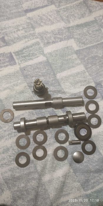 Продаю шкворня с наконечником и втулками газ 24,24-10