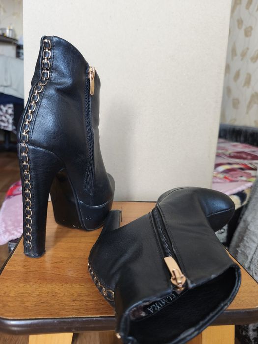 Ботильйони/сапожки/напівсапожки