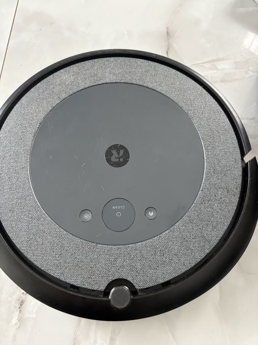 Irobot Roomba i5 clean base