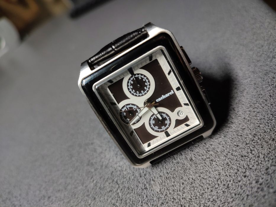 Świetny zegarek cacharel chronograf stal