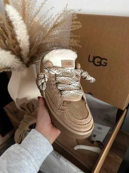 UGG Lowmel Sand R.40