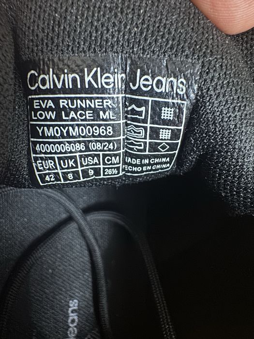Продам кросівки Calvin Klein орігінал YMOYM00968
