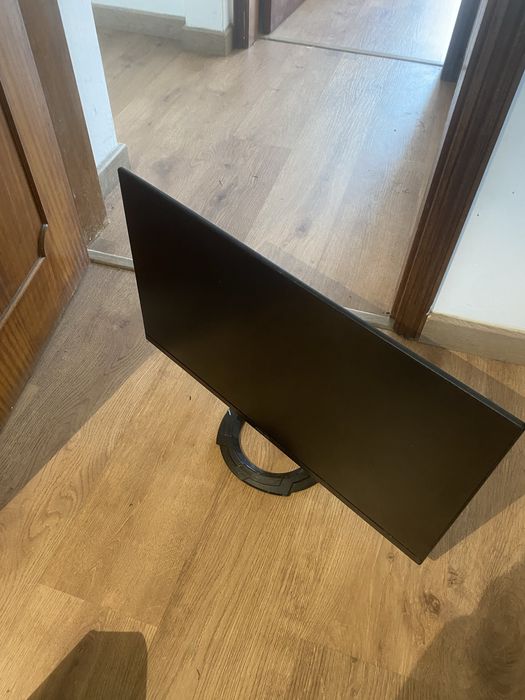 ASUS TUF Gaming VG279Q1R avariado – só para peças