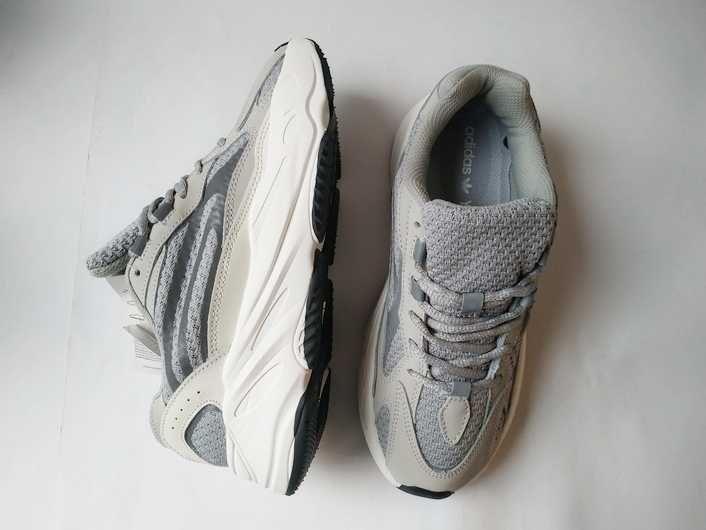 Adidas Yeezy Boost 700 1 599 Olx