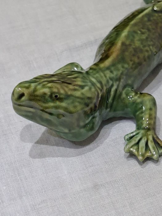 Lagarto , Sardão  , Iguana em cerâmica das Caldas