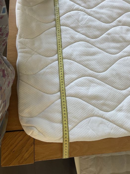 Pokrowiec na materac do łóżeczka niemowlecego