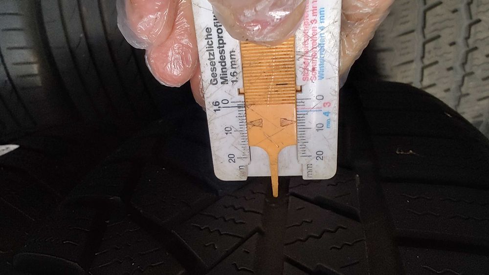 VW Touareg Koła Zimowe Alufelgi R17 235/65