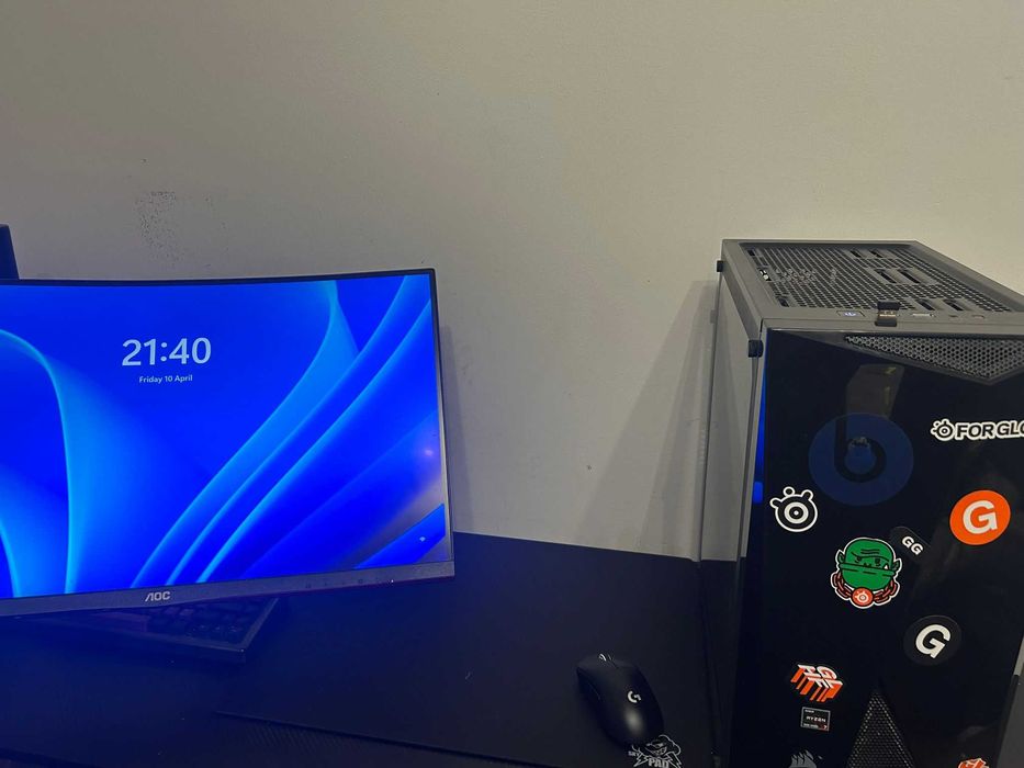 Gaming pc 4060ti Ryzen 7 5700x 8-core processor