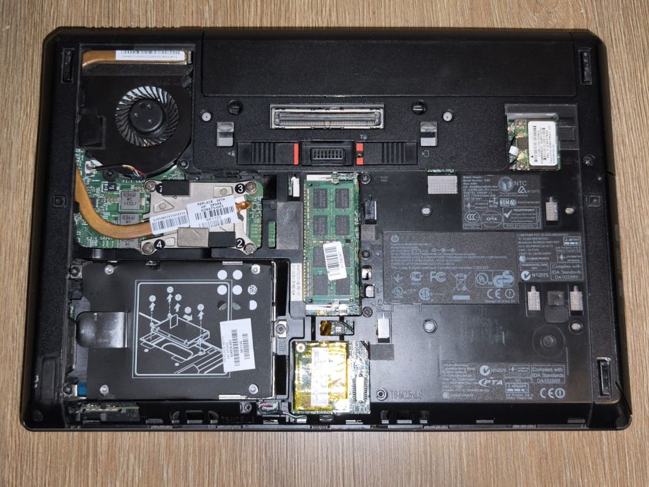 Laptop HP ProBook 6360b 8/240GB + stacja dokująca