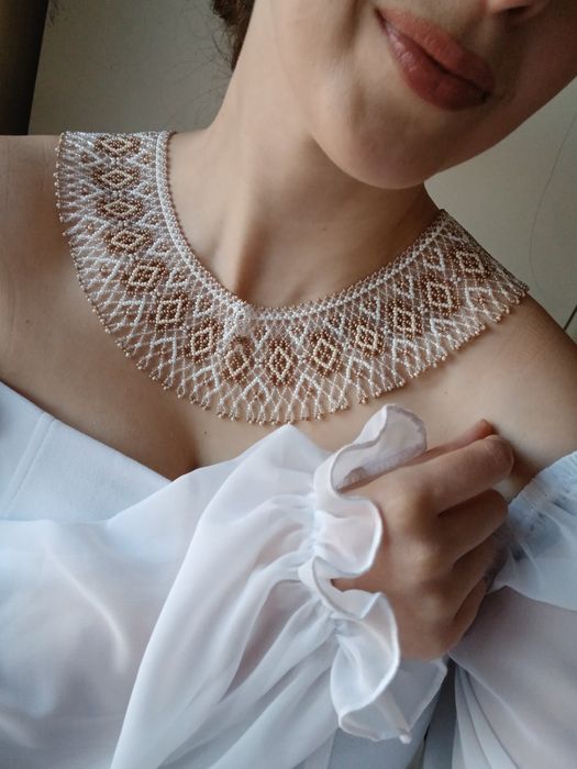 Силянка ,чокер ,гердани з бісеру