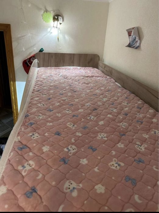 Ліжко горище в ідеальному стані