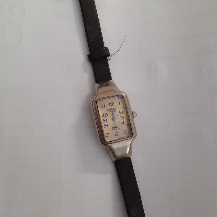 Часи наручні різні