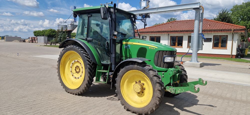 John Deere 5100R | 2010 | 101 KM | PowerQuad | TUZ + WOM przód | 9 880 mth