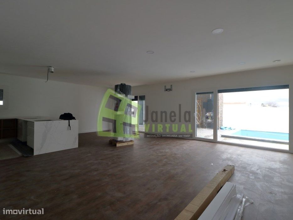 Moradia Isolada Térrea T3 com Piscina - Azeitão