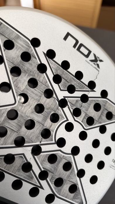 Raquete de Padel NOX AT10 GENIUS 18K AGUSTIN TAPIA 2024