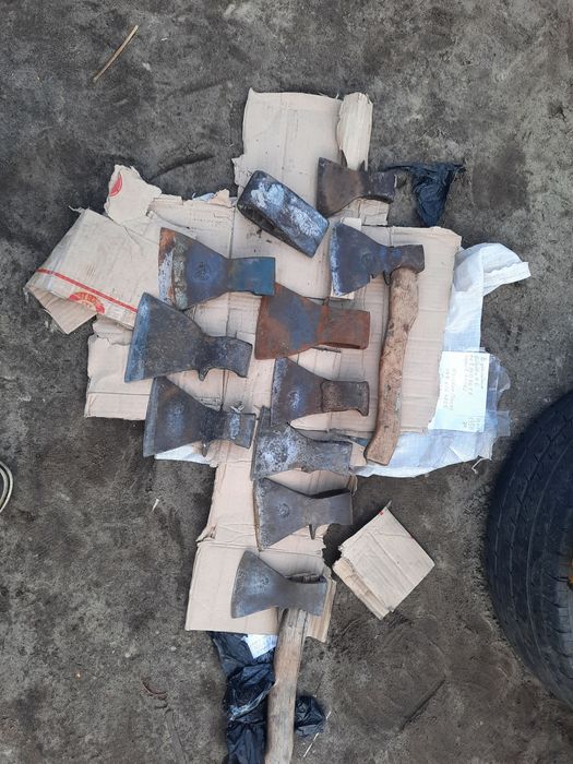 Продам топори  сокири