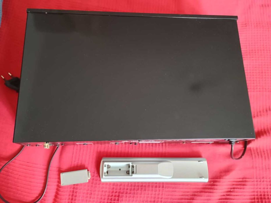 Odtwarzacz CD Denon DCD-720AE