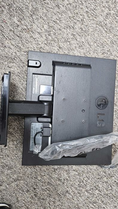 Monitor LG 19" L1919S