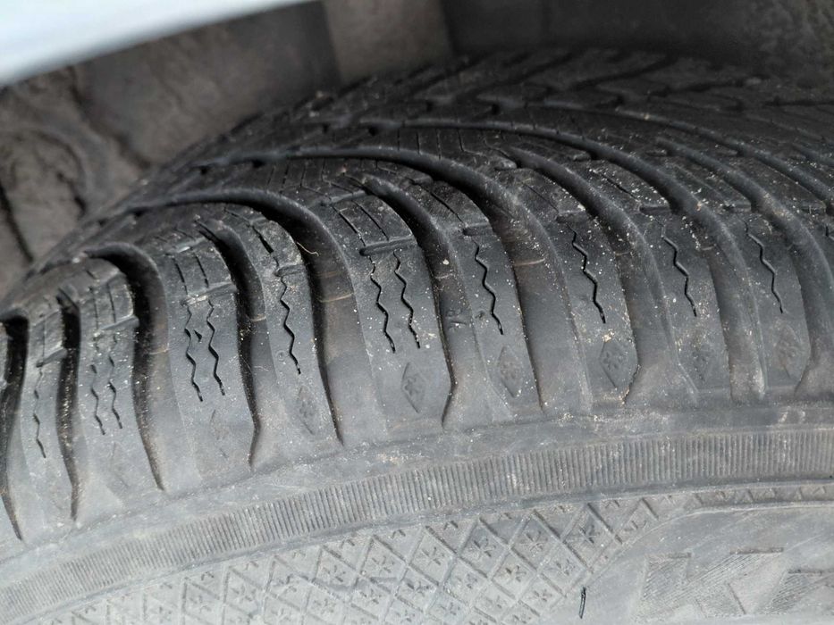 Hyundai i 40 hyundai i30 kia alufelgi z oponami zimowymi