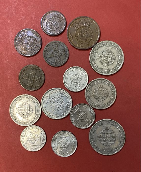 Moedas TIMOR Lote 80,00€