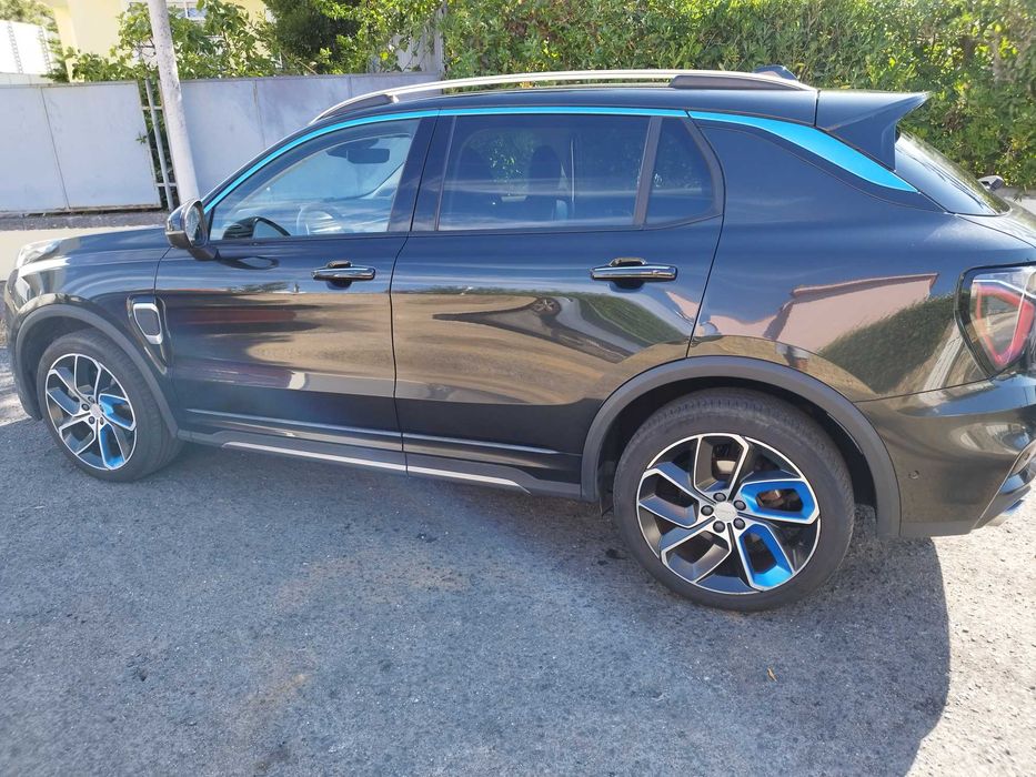 Lynk&Co 01 - SUV Full Extras Hibrido Pulg-in de 2022