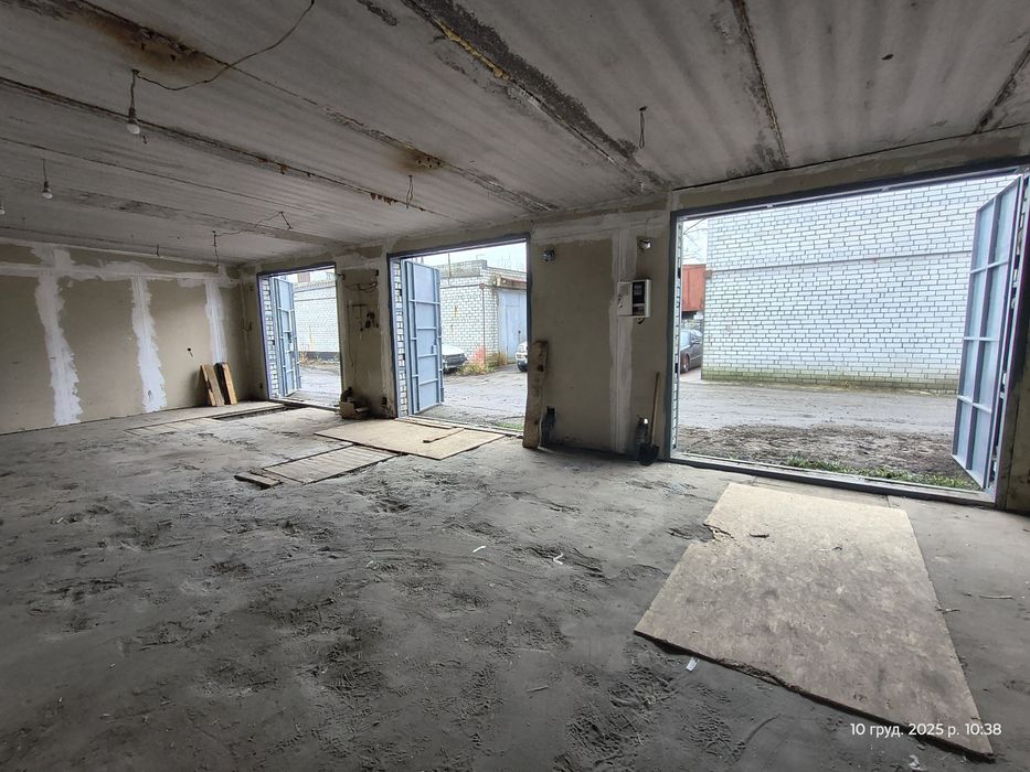 Пухівська Пуховская 2, 3 гаражі під СТО склад малярка виробництво