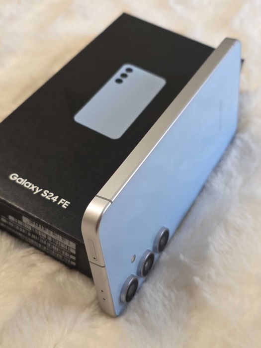 Samsung S24 FE Новий стан. Комплект! Дві фізичні сім карти.