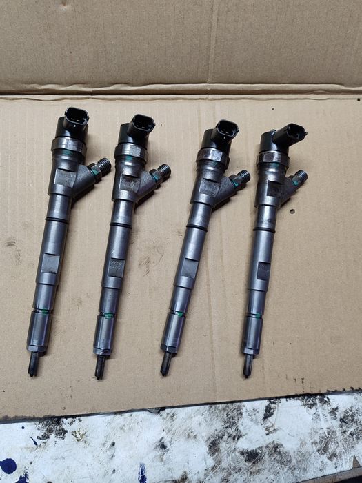 Форсунка соренто 2.5 D4CB HYUNDAI H1