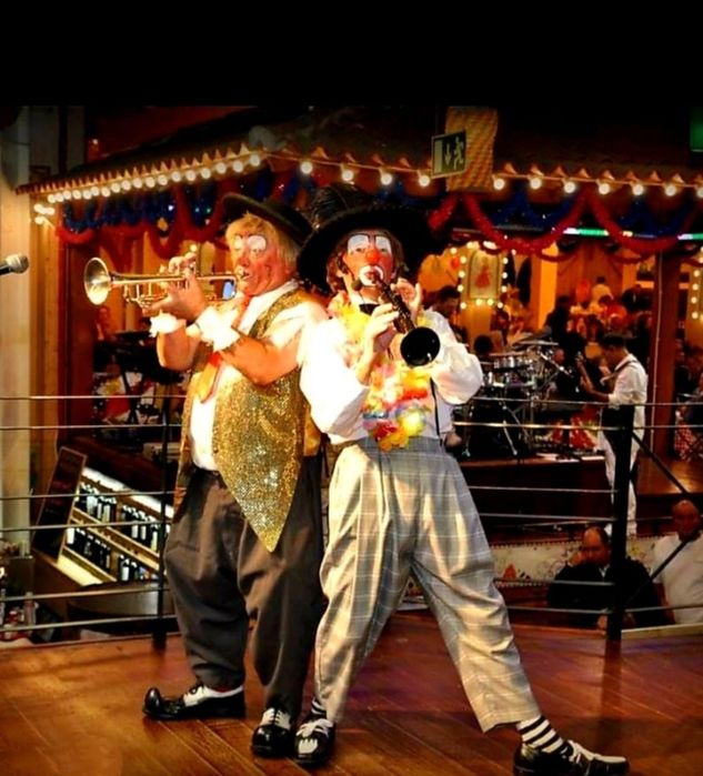 Espetáculo de palhaços