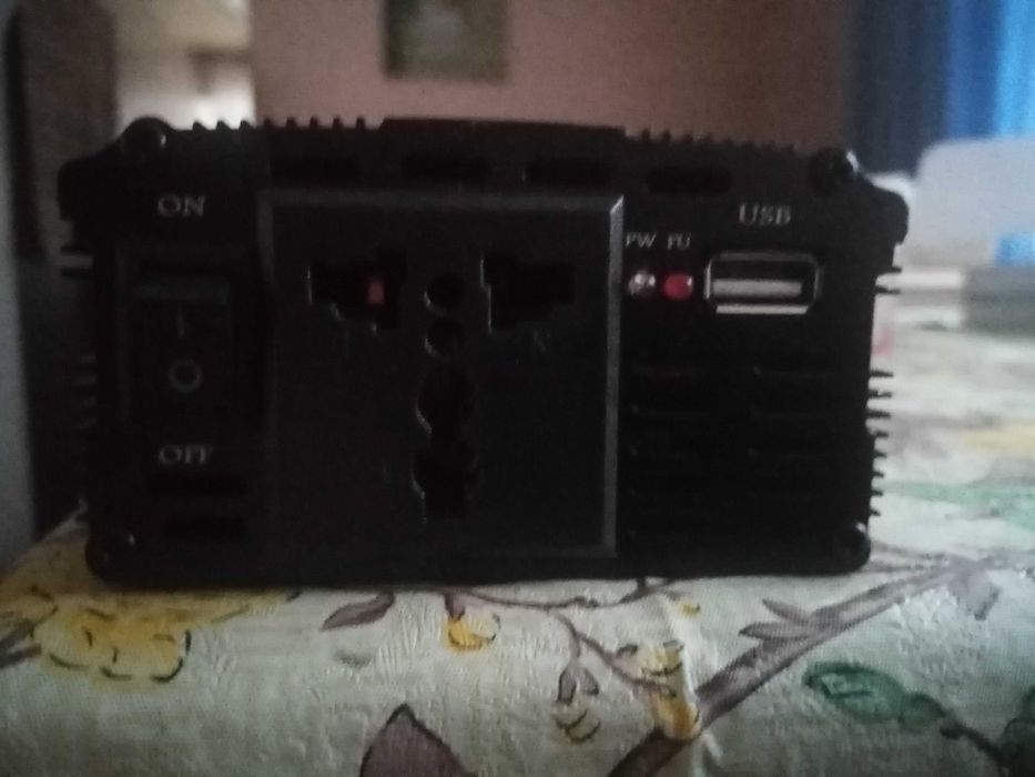 Продам Інвертор 1000 WAT