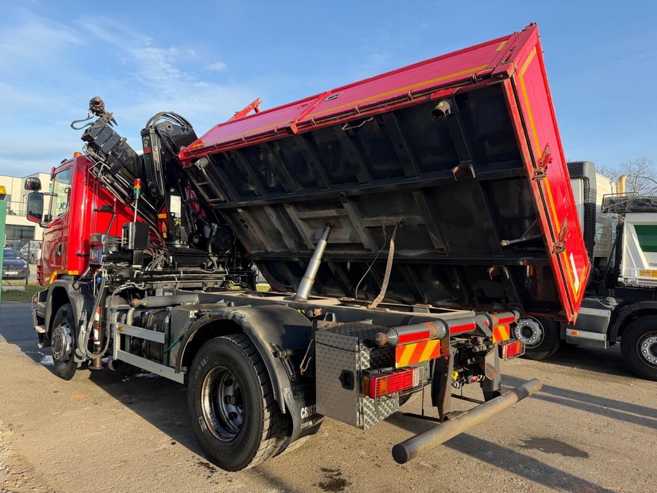 Scania G320 com grua  15 M e bascula