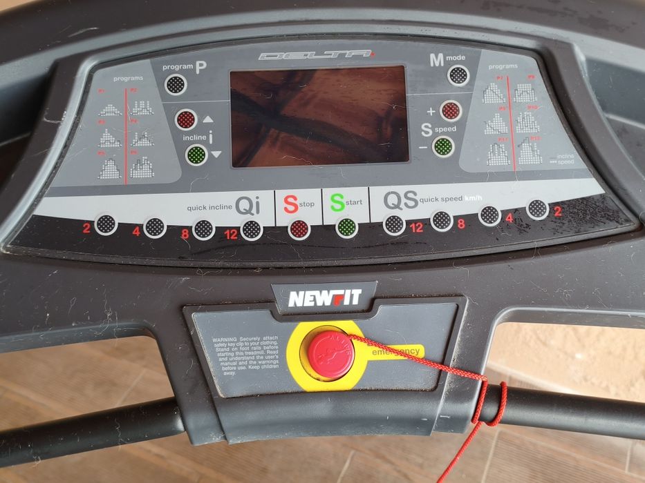 Passadeira elétrica Newfit com inclinação – usada