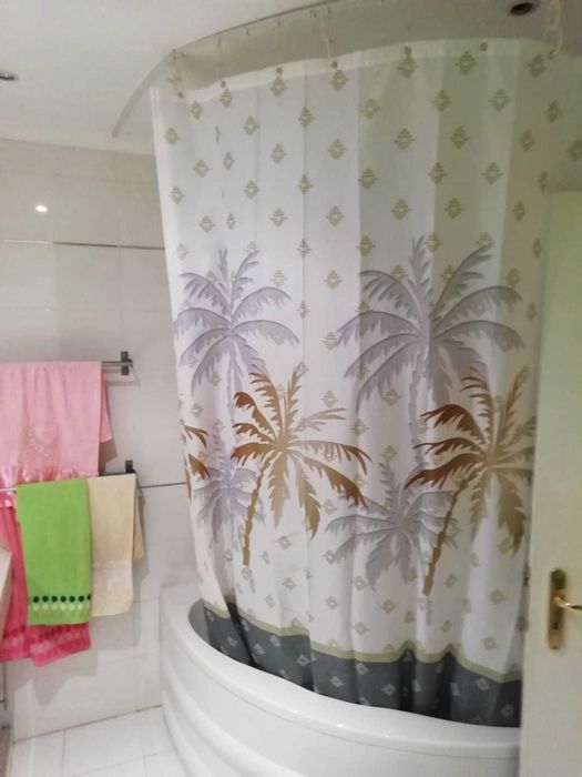 Alugo quarto Torre da Marinha