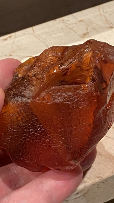 Bursztyn baltycki surowy(202g.) baltic amber