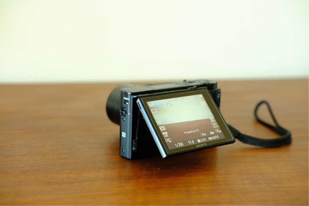 Sony RX100 V Compacta Premium